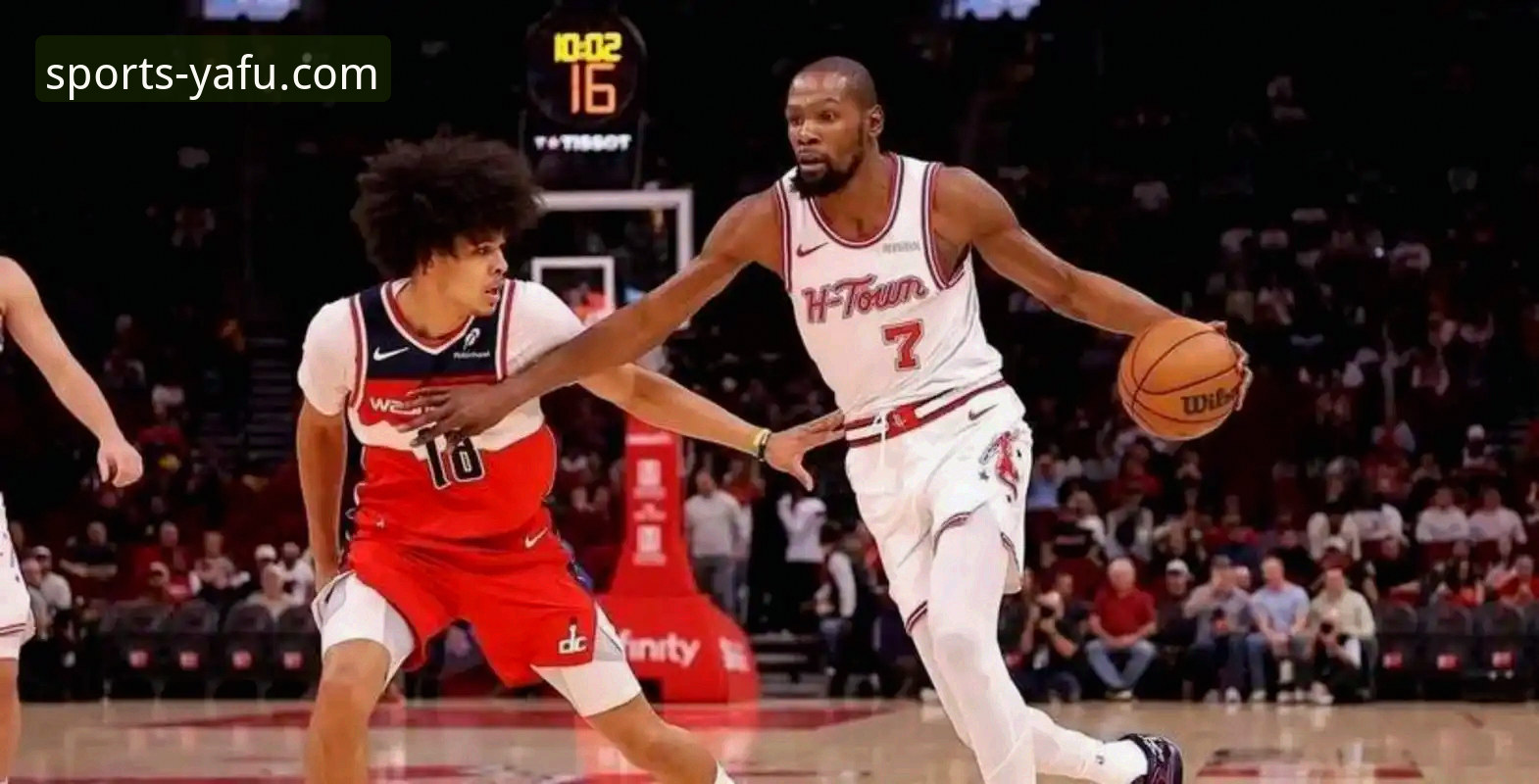 火箭主场大胜尼克斯：一场团队篮球的胜利详解